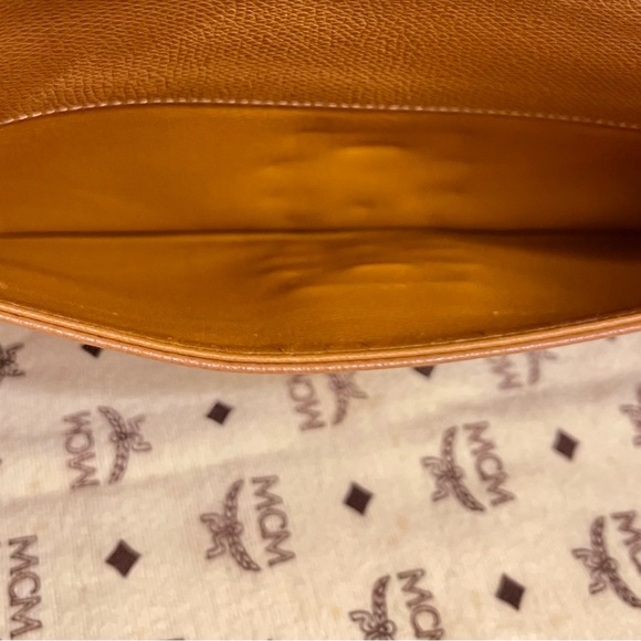 Pre-Loved Vintage MCM Leather Clutch / Wristlet - Picture 13 of 14